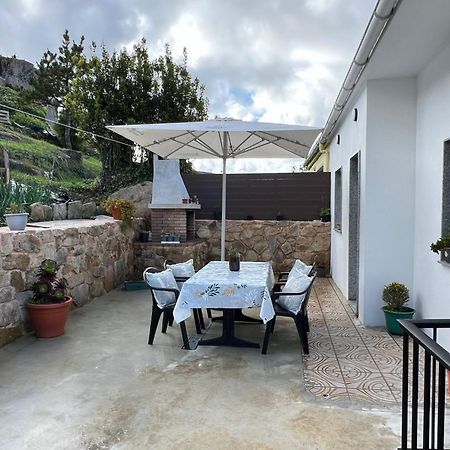 O Cobijo De Elva Villa Arou Luaran gambar