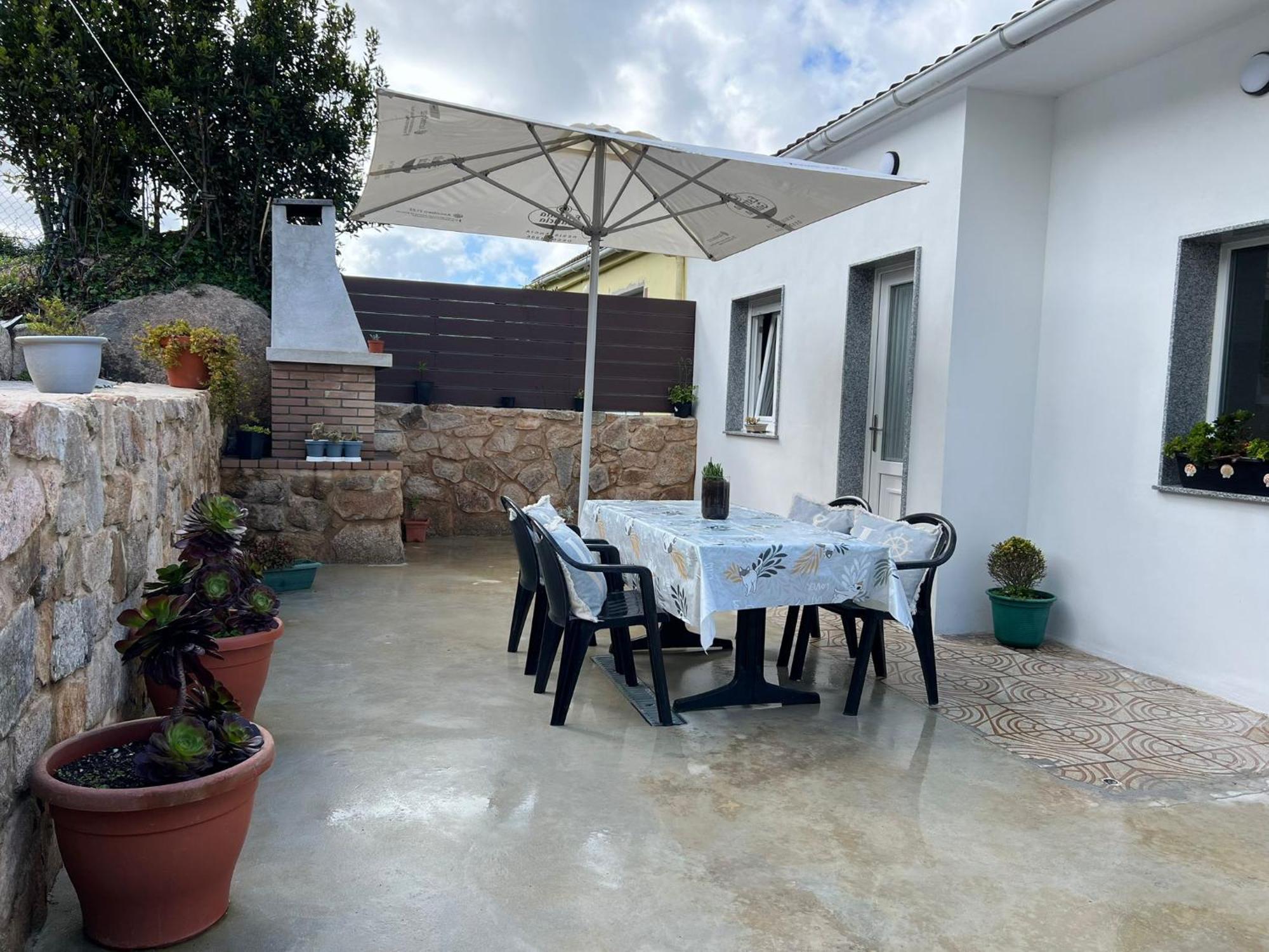 O Cobijo De Elva Villa Arou Luaran gambar