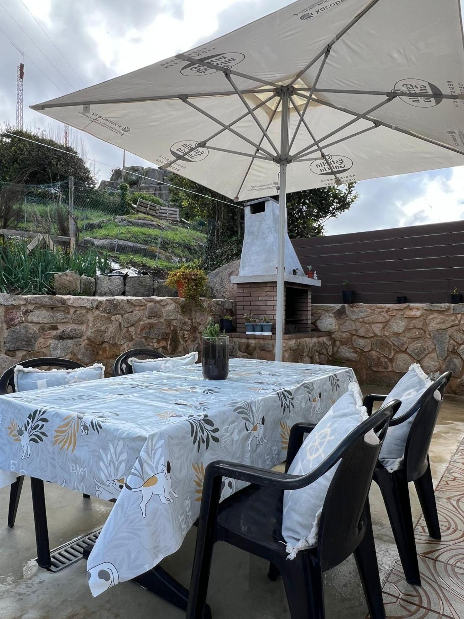 O Cobijo De Elva Villa Arou Luaran gambar
